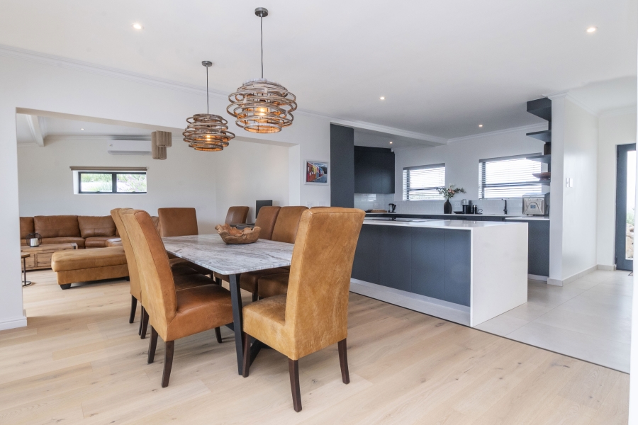 4 Bedroom Property for Sale in Camps Bay Western Cape